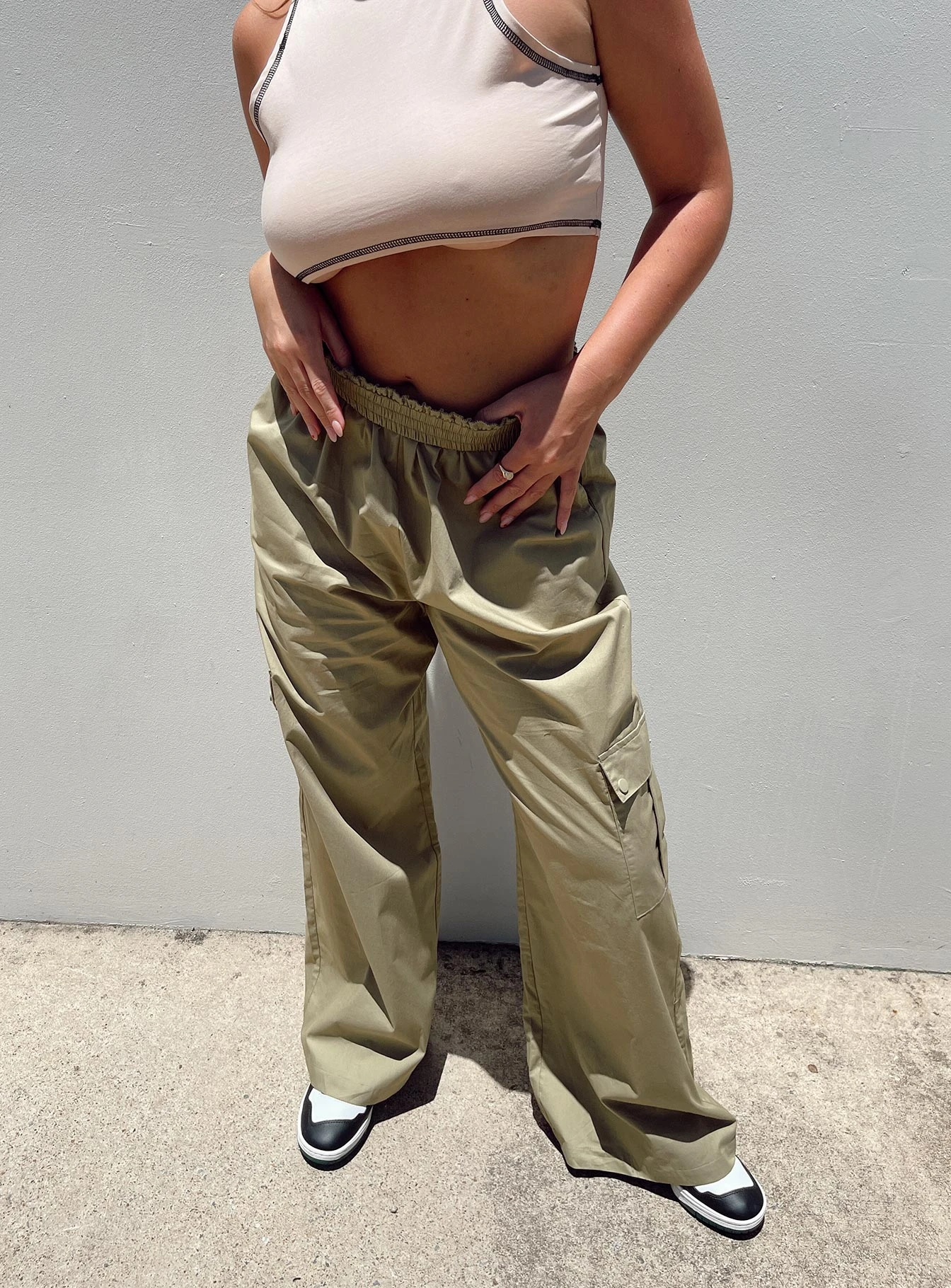 Princess Polly Lista Elastic Pocket Pants Green 7 Princess Polly Lista Elastic Pocket Pants Green - Image 7