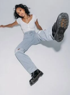 Princess Polly Bertie High Rise Wide Leg Jean -Chic Clothing Shop 0 modelinfo Lyric us2 56f16f4c e4b1 4e59 b53a 22efa69eb394