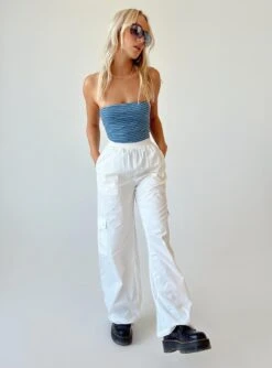 Princess Polly Lista Elastic Pocket Pants White -Chic Clothing Shop 0 modelinfo anni us2 c9e99357 1a86 4f80 a4fe 8f79033d8e0f