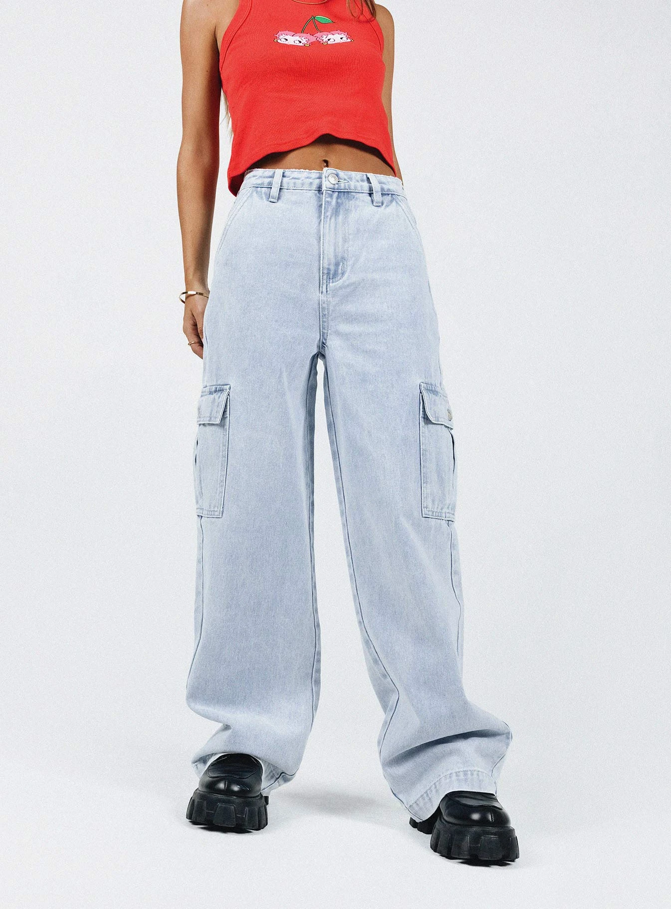 Princess Polly Marylou Cargo Jeans Light Wash Denim 2 Princess Polly Marylou Cargo Jeans Light Wash Denim - Image 2