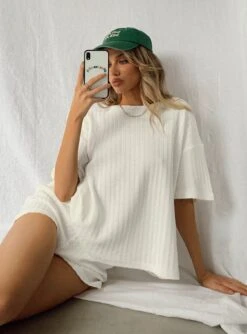 Princess Polly Cammie Knit Set White -Chic Clothing Shop 0 modelinfo elly us2 618e8ff8 cf79 4d4f ad15 07dad972fd2c