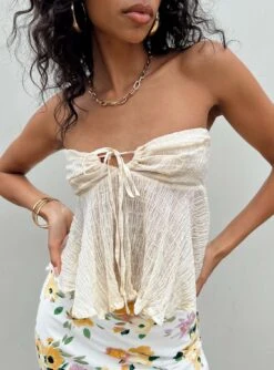 Princess Polly Long Summer Nights Top Ivory -Chic Clothing Shop 0 modelinfo kristen us2 4a4fd063 4100 4d11 98f1 dcc806cf17aa