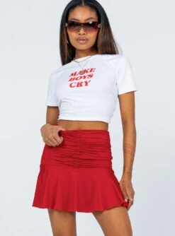 Wilcox Mini Skirt Red -Chic Clothing Shop 1 modelinfo Carter us2 af06bcee 5378 4c88 9048 df673bbb6e67
