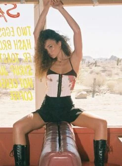 Jack Mini Skirt Black -Chic Clothing Shop 1 modelinfo cathlin us2 8dfc5297 6881 4f1b af15 0ff22b7d154d