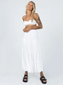Princess Polly Miriah Maxi Skirt White -Chic Clothing Shop 1 modelinfo emma leigh us4 6698b025 45ff 43b9 a132 8876b2301409