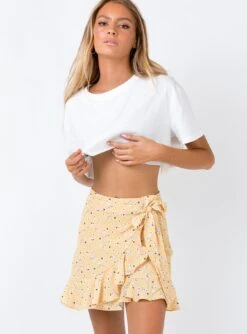 Princess Polly Zecca Mini Skirt Yellow