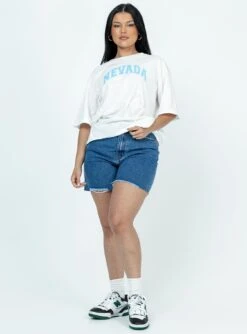 Princess Polly Nevada Graphic Tee White 7 Princess Polly Nevada Graphic Tee White -Chic Clothing Shop 2 model info Alicia us8 042aacbe 1397 4797 ace2 24c83593d713