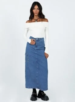 Princess Polly Harben Denim Maxi Skirt -Chic Clothing Shop 2 modelinfo Amelia us2 dce53947 c56d 4492 b9c9 ab0f4fa75684