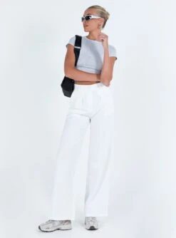 Archer Pants White Tall -Chic Clothing Shop 2 modelinfo Chelsea us6 51fe1ae4 cd6f 47c9 9f36 a855690b7079