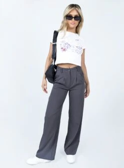 Vacation Graphic Tee White 8 Vacation Graphic Tee White -Chic Clothing Shop 2 modelinfo Chloe us2 4a44fd8e 2693 4aec a958 72abfc556364