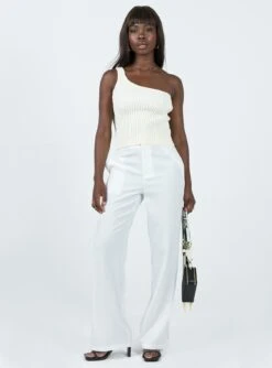 Drayla Top Cream 7 Drayla Top Cream -Chic Clothing Shop 2 modelinfo Cynthia us4 5a9aa200 df0b 469a b697 5e2518dd259c