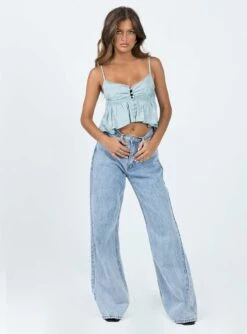 Princess Polly Pria Top Blue -Chic Clothing Shop 2 modelinfo Elise us2 06ae4779 0bc0 4a9b b673 5f37e5329c0e