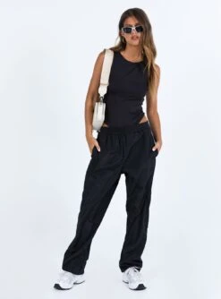 Karimo Bodysuit Black 9 Karimo Bodysuit Black -Chic Clothing Shop 2 modelinfo Elise us2 2da52ab0 e577 4044 90bb 0724b5ebb05a