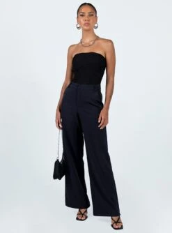 Princess Polly Sultan Pants Navy -Chic Clothing Shop 2 modelinfo Tamika us2 2ddd244e b41b 4460 9c7f c22fec836adf