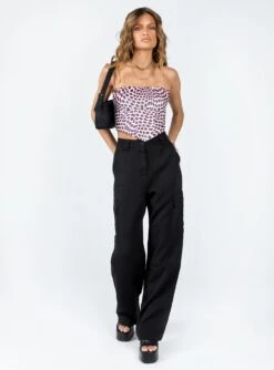 Princess Polly Kaydence Cargo Pants Black 8 Princess Polly Kaydence Cargo Pants Black -Chic Clothing Shop 2 modelinfo elise us2 c863c29b e297 47bb 8324 4c1790db4c2c