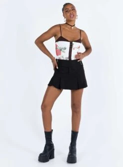 Jack Mini Skirt Black -Chic Clothing Shop 2 modelinfo lola us4 69ba91cf b402 463e ba51 d6bee0ab5bd9