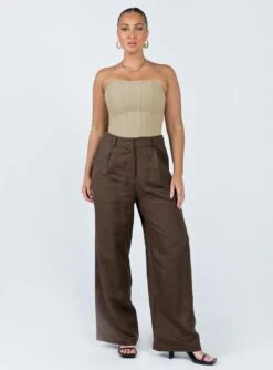 La Quinta Pant Dark Chocolate 7 La Quinta Pant Dark Chocolate -Chic Clothing Shop 2 modelinfo mikayla us6 20158f7b 62b1 44d5 bbcc fdfd8f164c8a