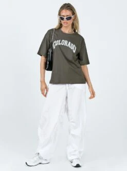 Princess Polly Colorado Dreaming Oversized Tee Charcoal -Chic Clothing Shop 2 modelinfo milli us2 99781c0f 4588 4a15 9d73 d778a3d4445e