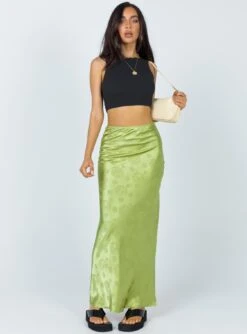 Princess Polly Hailey Midi Skirt Green 13 Princess Polly Hailey Midi Skirt Green -Chic Clothing Shop 2 10858967 56b7 4bad 83fe 602eee76c3ba