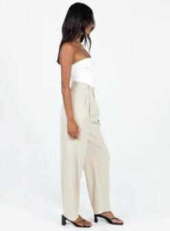 Princess Polly Deagon Pants Cream 8 Princess Polly Deagon Pants Cream -Chic Clothing Shop 3 modelinfo Amelia us2 470cb3f3 2f95 4c07 91c6 e20c1092adc3