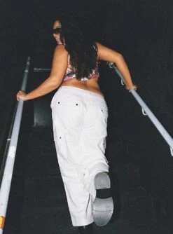 Fallout Mid Rise Cargo Pants White Curve 6 Fallout Mid Rise Cargo Pants White Curve -Chic Clothing Shop 3 modelinfo Anyssa us14 fb153ae4 b853 40d3 946d f9931a07f20f