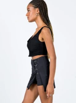 Helenna Skort Black -Chic Clothing Shop 3 modelinfo Jenaya us2 d74a7eca 6b99 4dc1 a502 176b5d85dc72