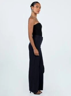 Princess Polly Sultan Pants Navy -Chic Clothing Shop 3 modelinfo Tamika us2 507ed500 32cf 421d b0b2 0e131407fcd5