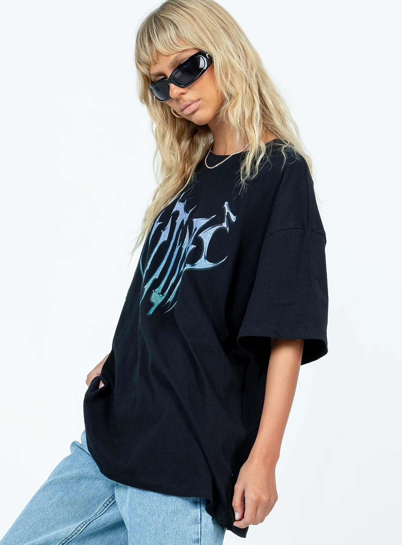 Future Oversize Tee Black 4 Future Oversize Tee Black - Image 4