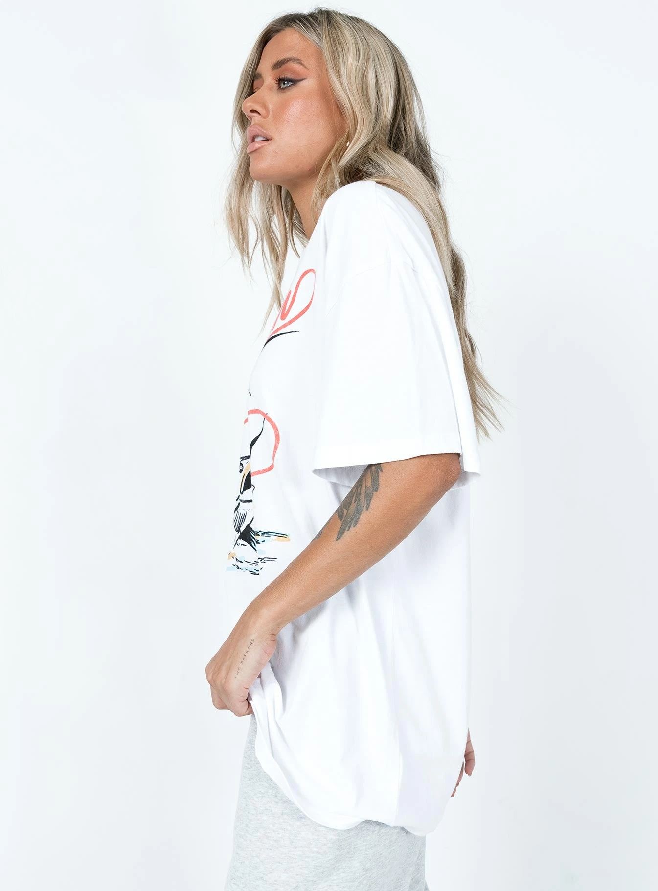 I'm A Catch Oversized Tee White 4 I'm A Catch Oversized Tee White - Image 4