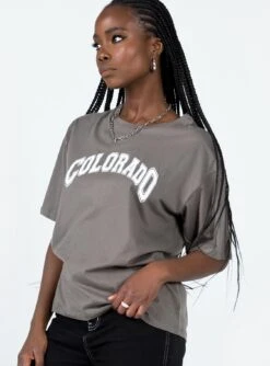 Princess Polly Colorado Graphic Tee Grey -Chic Clothing Shop 3 modelinfo cynthia us4 046c72a9 cf4b 4e54 bc19 6c46190652eb