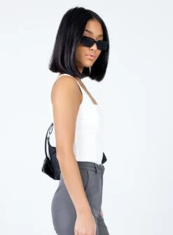 Princess Polly Kariella Bodysuit White -Chic Clothing Shop 3 modelinfo elle us4 bc2768b0 9265 4dc3 9c52 51bea298ea71