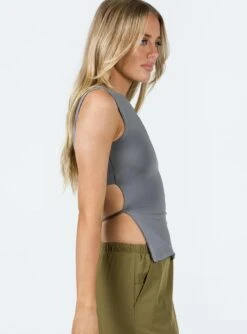 Princess Polly Uzo Top Grey -Chic Clothing Shop 3 modelinfo elly us2 f096fc64 25e7 4030 b291 e9dea5719db1