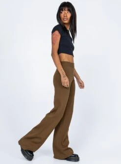 Princess Polly Byrone Knit Pants Brown -Chic Clothing Shop 3 modelinfo feturie us2 5a5ad084 1c14 4076 9b30 38d787783ef9