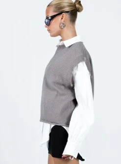 Princess Polly Adler Knit Vest Grey 9 Princess Polly Adler Knit Vest Grey -Chic Clothing Shop 3 modelinfo kiana us2 9669d1fa 3091 4aeb 83e0 cfa5504399ca