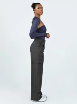 Archer Cargo Pants Slate 6 Archer Cargo Pants Slate -Chic Clothing Shop 3 modelinfo lola us4 09ed37d6 d1b2 479e 9330 3aa94961d176