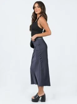 Princess Polly The Charmaine Maxi Skirt Slate -Chic Clothing Shop 3 modelinfo nat us2 07f9e957 5928 4229 a096 6470a3dfb9cb