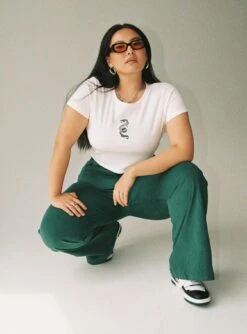 Nadia Pants Green Curve 7 Nadia Pants Green Curve -Chic Clothing Shop 3 modelinfo sarah us14 d49aae2c 36fa 44eb 971e 876dcdacaa23