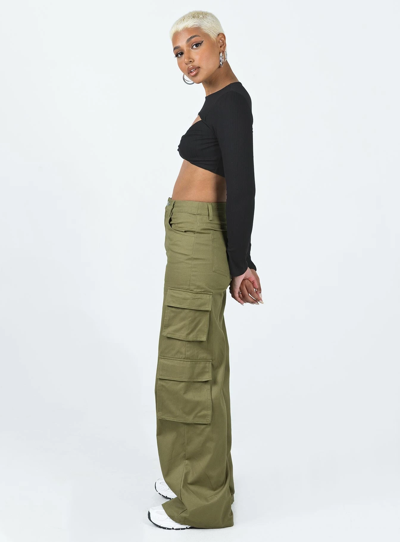 Princess Polly Alexis Cargo Pants Khaki 4 Princess Polly Alexis Cargo Pants Khaki - Image 4