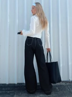 Princess Polly Boorala Wide Leg Jeans Dark Wash Denim 6 Princess Polly Boorala Wide Leg Jeans Dark Wash Denim -Chic Clothing Shop 3 modelinfo saskia us2 78c944a9 cb47 4c93 9ea4 3f75bb169f55