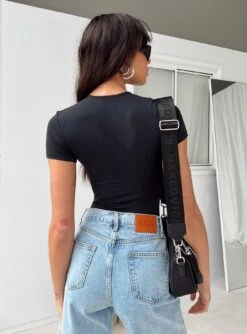 Rover Bodysuit Black 8 Rover Bodysuit Black -Chic Clothing Shop 4 model info Josephine us2 351d0aba 0673 4676 a138 464f1538fd8d