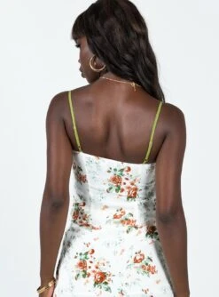 Ringa Rosey Top Multi 10 Ringa Rosey Top Multi -Chic Clothing Shop 4 modelinfo Cynthia us4 9c70c207 4319 4e2e b526 56b5f35aa872