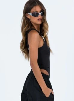 Karimo Bodysuit Black 11 Karimo Bodysuit Black -Chic Clothing Shop 4 modelinfo Elise us2 62b9e787 89d5 401a b324 df1a3c700efc