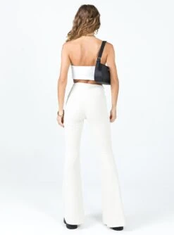 Princess Polly Carolina Pants Cream -Chic Clothing Shop 4 modelinfo elise us2 002cf275 3512 43b9 8104 9e5ca1ad589b