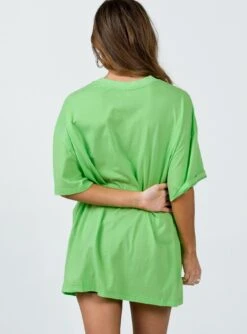 Scuba Paradise Oversize Tee Green 10 Scuba Paradise Oversize Tee Green -Chic Clothing Shop 4 modelinfo elise us2 dfa27728 67f0 4b33 b9a6 093e1eb9ea27