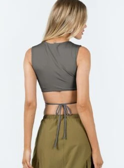 Princess Polly Uzo Top Grey -Chic Clothing Shop 4 modelinfo elly us2 88f24797 483c 4c60 b985 a11df6f192bc