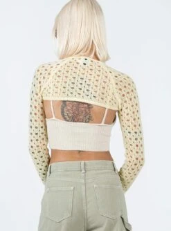 Alec Top Cream 7 Alec Top Cream -Chic Clothing Shop 4 modelinfo emma leigh us4 04b420ac 38b1 4360 a09b ca9e68eac6b0