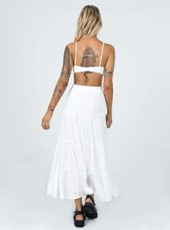 Princess Polly Miriah Maxi Skirt White -Chic Clothing Shop 4 modelinfo emma leigh us4 bbcda41d 4914 45bc 8814 0d107ba0d16f
