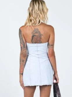 Love After Midnight Mini Dress Blue Denim -Chic Clothing Shop 4 modelinfo emma leigh us4 d4ca06d3 3365 4e79 befa d81b2d432766