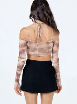 Princess Polly Selby Mini Skirt Black -Chic Clothing Shop 4 modelinfo izy US2 89665616 26b3 4237 b4e9 d0bc88d861b2