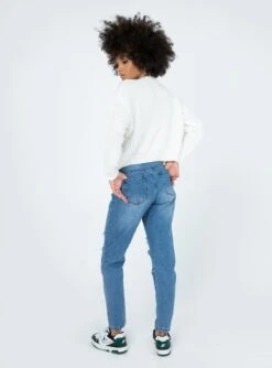 Princess Polly Damion Ripped Mom Denim Jeans -Chic Clothing Shop 4 modelinfo jamea us4 a5f72aa0 1f81 4a22 a315 2562bbe11a2d